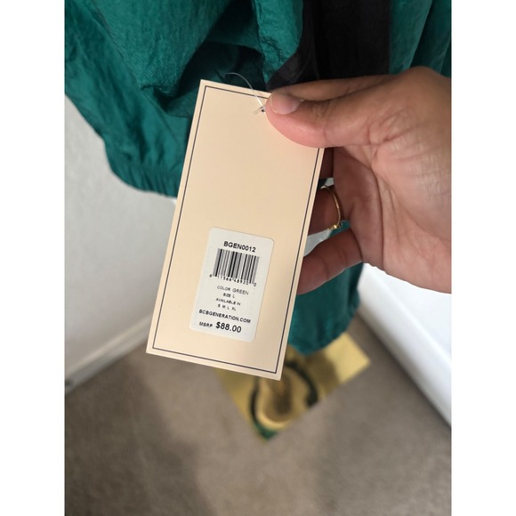 BCBGeneration Pullover Jacket Windbreaker Green White Stripe‎ Size L - Picture 2 of 6